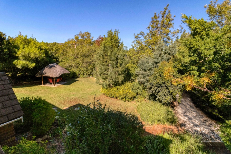 9 Bedroom Property for Sale in Golden Acre Western Cape